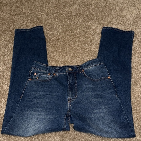 Frye Blue Straight Leg Jeans with Rich Indigo Wash - size 6/28. R - Picture 2 of 6